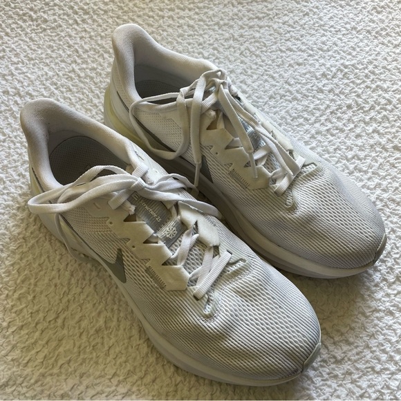 Nike Structure 25 Road Running Shoes White Metallic Silver Size 9 Women's - Picture 7 of 15
